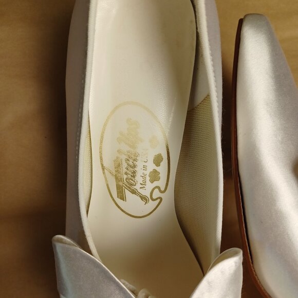 Vintage 80s Dyeable Satin Wedding Shoes - Picture 7 of 12